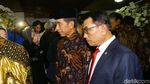 Potret Jokowi-Habibie Melayat ke Rumah Duka Cikeas
