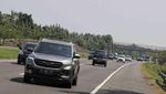 Wuling Almaz Menerobos Trans Jawa