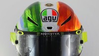 Sayangnya, helm tak berpengaruh banyak pada performa Rossi selama sesi latihan bebas dan kualifikasi MotoGP Italia. Foto: Screenshot Instagram MotoGP