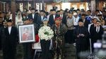 Foto: Berbalut Merah Putih, Jenazah Ani Yudhoyono Diberangkatkan ke Kalibata