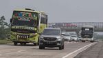Wuling Almaz Menerobos Trans Jawa