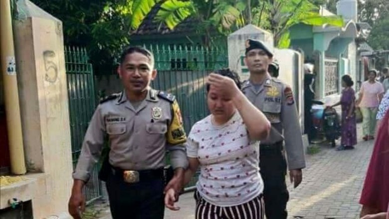 Tak Terima Dibangunkan, Anak di Mataram Tusuk Ayah Kandungnya Tak Terima Dibangunkan, Anak di Mataram Tusuk Ayah Kandungnya