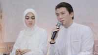 Reino Barack pun mengaku bahagia atas pernikahannya dengan Syahrini. Foto: Asep Syaifullah/ detikHOT