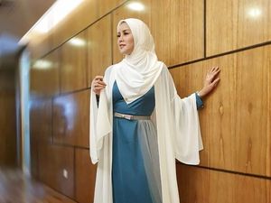 10 Inspirasi Pakai Baju Putih Saat Lebaran dari Para Artis Berhijab