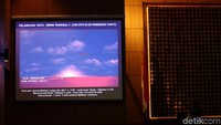 Menurut tim pemantau, fraksi iluminasi hilal di wilayah Pelabuhan Ratu hanya 0,07 derajat.