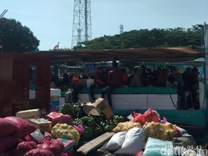 Meski Gelombang Tinggi, Pemudik ke Kepulauan Madura Tetap Nekat Mudik