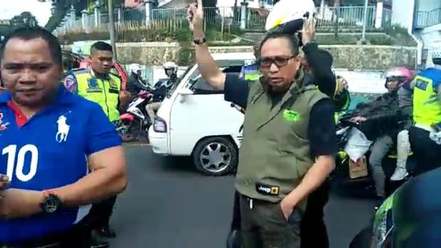 Sebelum Ditilang, Pelajar yang Bawa Fortuner Berpelat Polri Ugal-ugalan