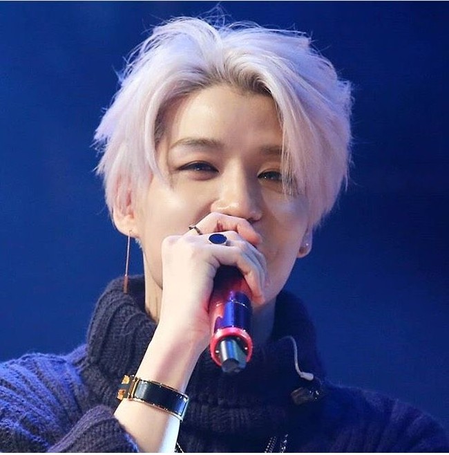 Vokalis boy band Korea Selatan tahun 1990-an Kang Sung Hoon jadi kontroversi setelah membuat pernyataan mengejutkan. Ia mendapat kecaman karena mengkritik penampilan idola K-pop saat ini. (Foto: Instagram/@kang.s.h.0222)