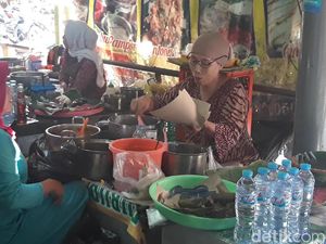 Bikin Ketagihan! Buka Puasa dengan Bubur Madura Legendaris di Pasar Atom