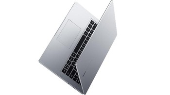 Dapur pacunya memadukan prosesor Intel Core i7 dan i5 generasi kedelapan dengan RAM 8 GB. Foto: Xiaomi