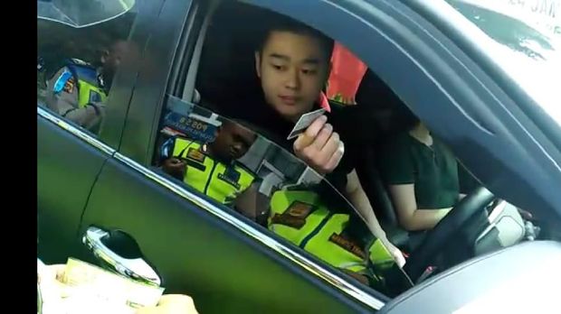 Kevin Bawa Fortuner Berpelat Polri, Pelat Nomor-STNK Dinas Ternyata Palsu