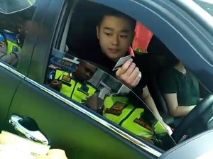Kompolnas Minta Bareskrim Cari Pihak yang Bantu Kevin Dapat Pelat-STNK Palsu
