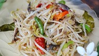Terlihat sangat menggiurkan. Ikan sepat berkolaborasi dengan tauge hasilnya sangat menggiurkan. Foto: Instagram@seto-beri