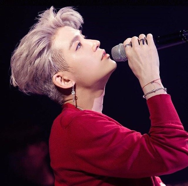 Pernyataan Kang Sung Hoon itu diunggah oleh penggemarnya di video YouTube berjudul Thoughless Remark 1. Pada video yang telah dilihat 225 ribu lebih itu, vokalis Sechskies ini mengungkapkan bahwa bintang idola K-Pop saat ini tak rupawan. (Foto: Instagram/@kang.s.h.0222)