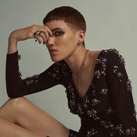 Tamy Glauser adalah seorang model asal Swiss yang baru-baru ini mencalonkan diri sebagai kandidat anggota parlemen untuk Partai Hijau di Swiss. Sosoknya pun jadi perhatian karena pernah mengatakan bahwa menjadi vegetarian bisa sembuhkan kanker. (Foto: Instagram/@tamynation)