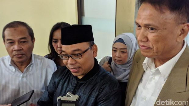 Mustofa Nahrawardaya Keluar dari Bareskrim Mustofa Nahrawardaya Keluar dari Bareskrim