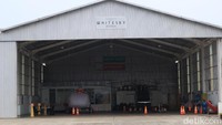 Apabila ingin berwisata naik helikopter keliling Jakarta, pihak penyedia jasa sewa helikopter Whitesky Aviation bisa jadi pilihan (Randy/detikcom)