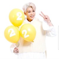 Sung Hoon pun menambahkan jika dirinya memiliki kesempatan untuk meluncurkan grup, ia akan memprioritaskan penampilan. Bukankah selebriti seharusnya terlihat baik? Mereka harus memiliki kulit yang bagus dan memiliki aura, jelasnya. (Foto: Instagram/@kang.s.h.0222)