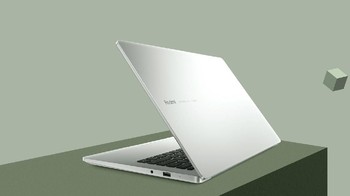 Bodinya terbuat dari alumunium anodized membuat bobotnya hanya 1,5 kg dengan ketebalan 18 mm.Foto: Xiaomi
