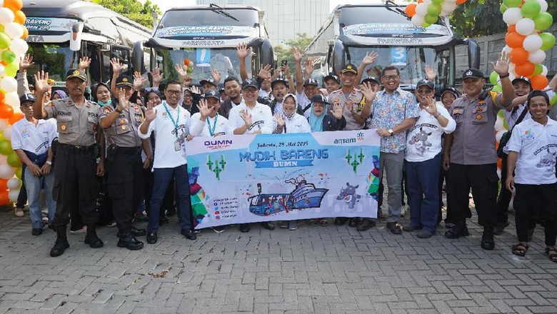 Antam Angkut 2000 Pemudik Naik Bus dan Kapal Laut Antam Angkut 2000 Pemudik Naik Bus dan Kapal Laut