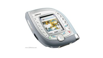 Nokia 7600 tidak memiliki jack audio, punya koneksi Bluetooth 1.1, MP3 Player dan tentu saja ringtone polyphonic.. Foto: Internet