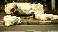 Penampakan ini terlihat di sekitar kawasan Karet sampai Tanah Abang, Jakarta Pusat, tepatnya di depan Thamrin City.