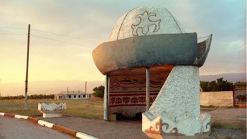 Seperti topi bajak laut di Kyrgyzstan. (Foto: BlazePress)