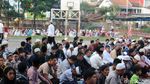 Momen Sebagian Umat Islam di Garut Salat Idul Fitri Hari Ini