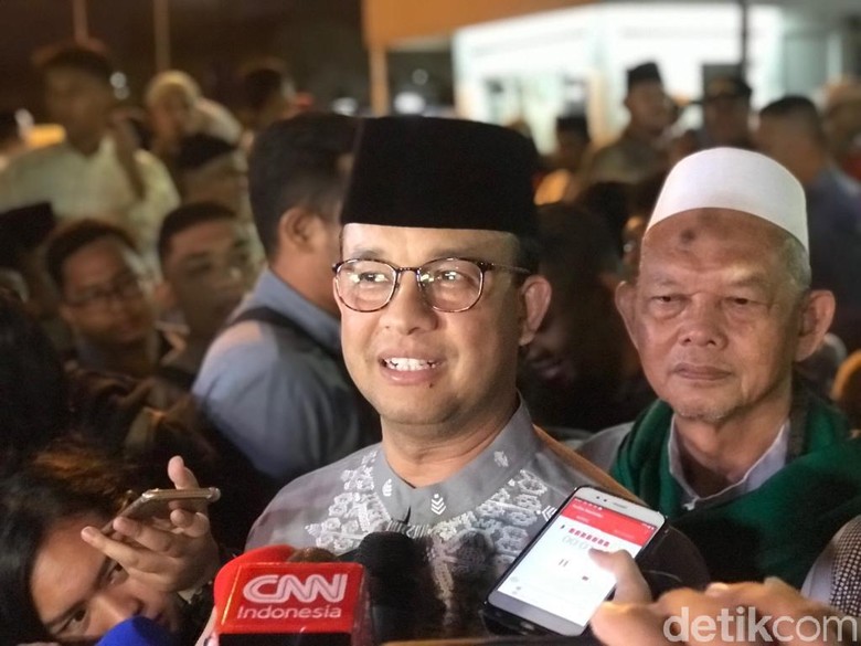 Anies Siapkan Opor Ayam dan Rendang untuk Hidangan Lebaran Anies Siapkan Opor Ayam dan Rendang untuk Hidangan Lebaran