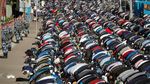 Potret Khusyuk Salat Idul Fitri dari Rusia Hingga Afghanistan