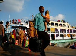 Potret Perjuangan Demi Pulang ke Kampung Halaman