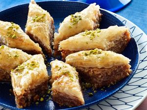 Yummy! Mengintip Kelezatan Hidangan Manis Khas Lebaran di Arab