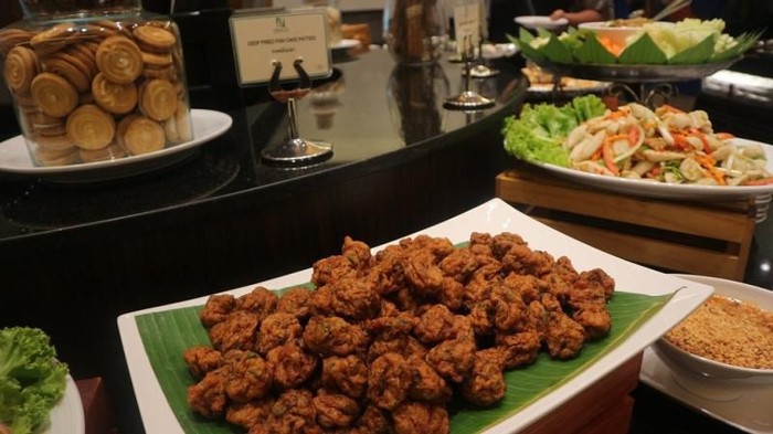 Ilustrasi Makanan Halal di Thailand