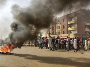Militer Bubarkan Paksa Pengunjuk Rasa di Sudan, 30 Orang Tewas