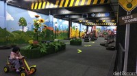 Di museum ini juga terdapat wahana permainan anak. 