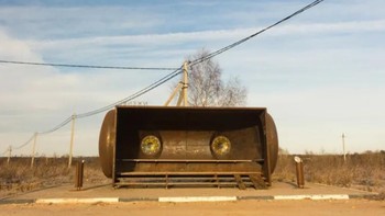 Halte dengan desain robot di Rusia. (Foto: BlazePress)