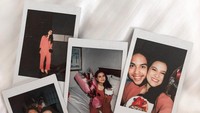 Kali ini giliran El yang memberi kue ulang tahun untuk Marsha. Saking senangnya, Marsha menulis king of my heart saat mengunggah foto ini. So sweet!   Foto: instagram