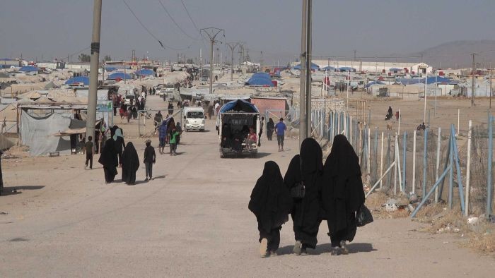 Ratusan Perempuan ISIS Dibebaskan Dari Kamp Pengungsi al-Hawl Suriah