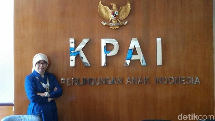 Komisioner KPAI, Sitti Hikmawatty