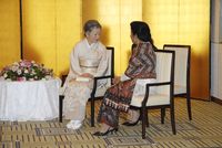Permaisuri Michiko dan Ani Yudhoyono.