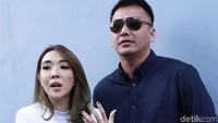Keduanya mengaku terbiasa menghabiskan banyak waktu bersama pasangan apabila tengah menjalin hubungan. Foto: Palevi/ detikHOT