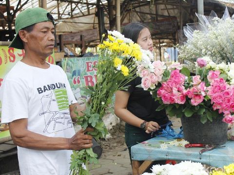 Pedagang Bunga Musiman di Cimahi Raup Untung Jelang Lebaran