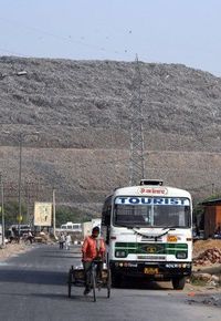 Tumpukan sampah di India