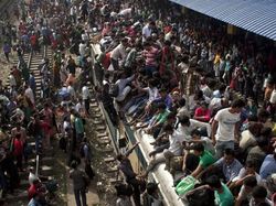 Potret Perjuangan Demi Pulang ke Kampung Halaman