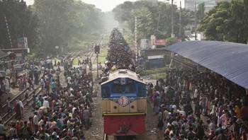 Betapa padat kondisinya. Foto: Reuters