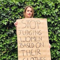 Pada saat ia membagikan foto itu, wanita berusia 21 tahun ini akan mengunjungi LÎle dOléron, sebuah pulau di lepas pantai barat Prancis, dengan sekelompok influencer seperti dirinya, untuk perjalanan kesehatan. Namun tiga hari setelah mengunggah gambar itu, Aubery dihubungi oleh agensi yang mengatur perjalanan itu, yang mengatakan kepadanya bahwa ia tidak lagi dapat hadir. (Foto: Dok. Instagram)