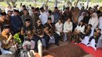 Haru di Kalibata Saat SBY Ziarah ke Makam Ani Yudhoyono