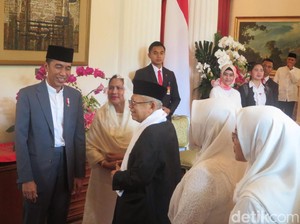 Maruf Amin Berlebaran ke Jokowi di Istana