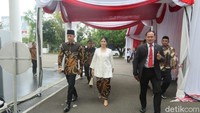 AHY dan Ibas datang sekitar pukul 11.55 WIB. Keduanya datang beserta istri, Annisa Pohan dan Aliya Rajasa. (Foto: Noval/detikcom).