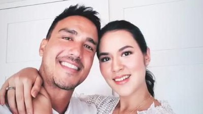 Gaya Lebaran Selebriti (1)